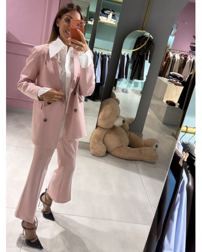 Pantalone flare