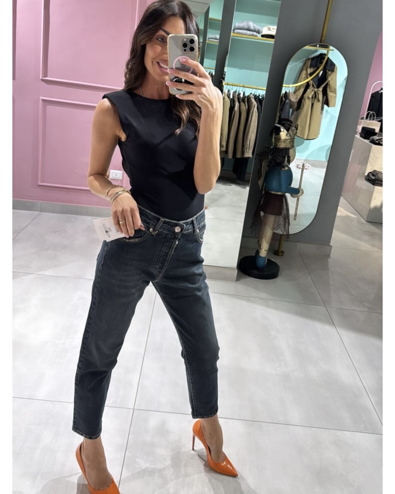 Jeans regular lavaggio scuro