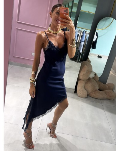 Abito asimmetrico con pizzo