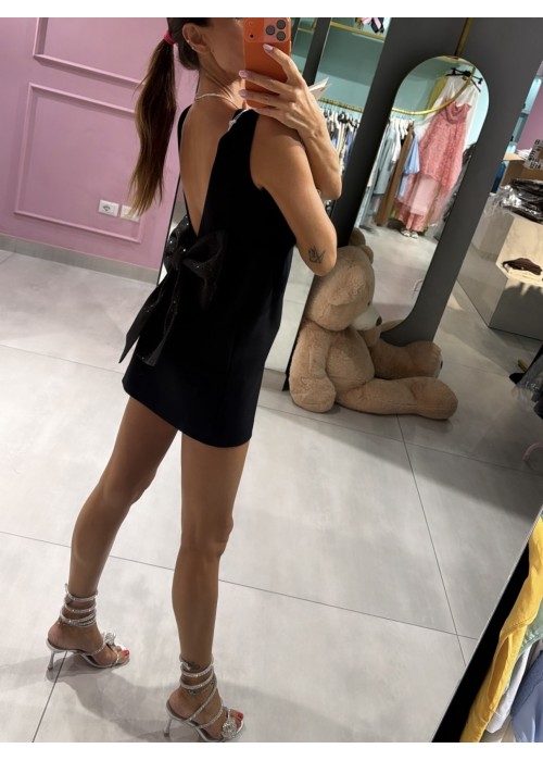 Abito fiocco con scollo